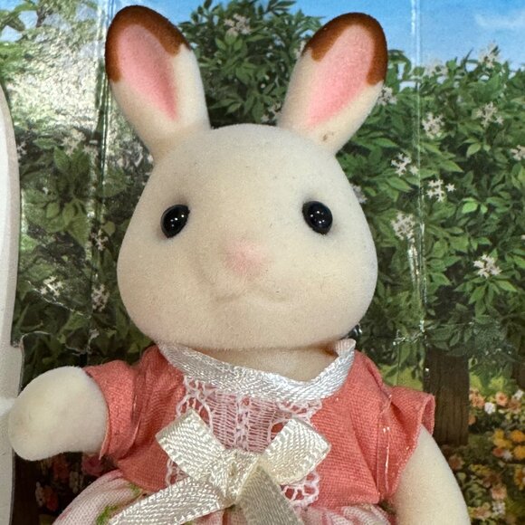 Calico Critters Chocolate Rabbit Family Figures Set New No Box - Picture 9 of 13